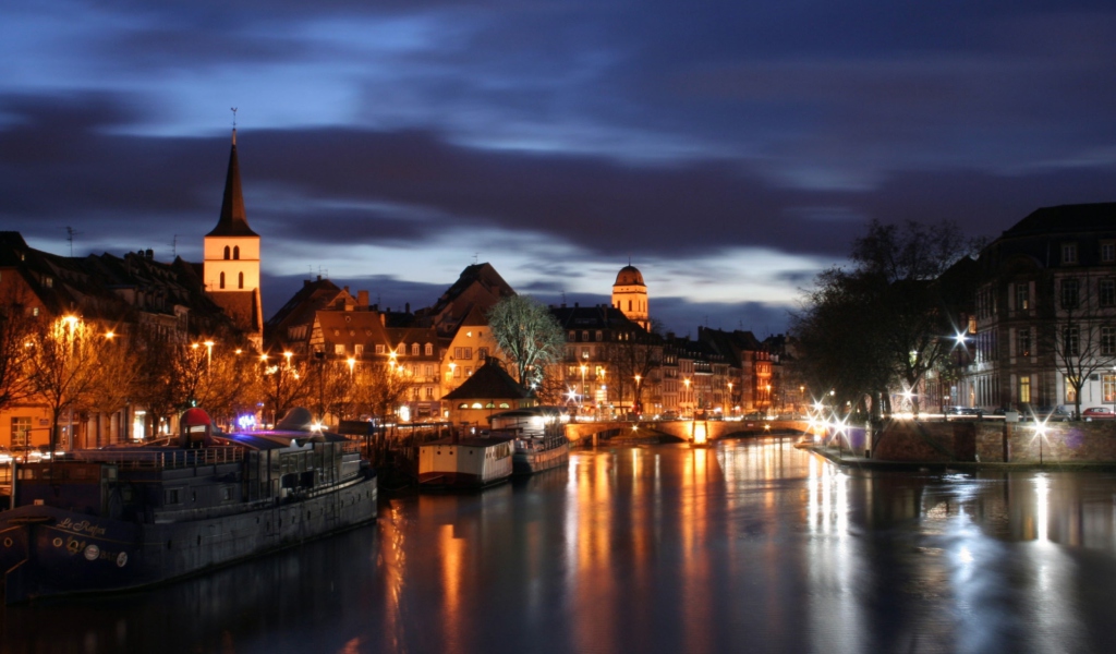 Fondo de pantalla True Colors Of Strasbourg 1024x600