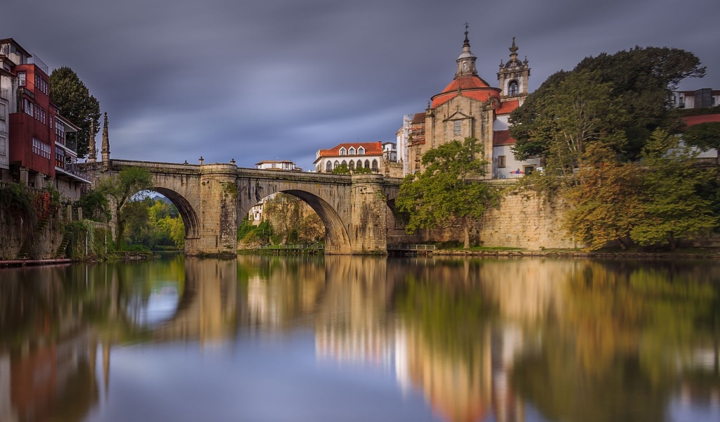 Fondo de pantalla Amarante Portugal 1024x600