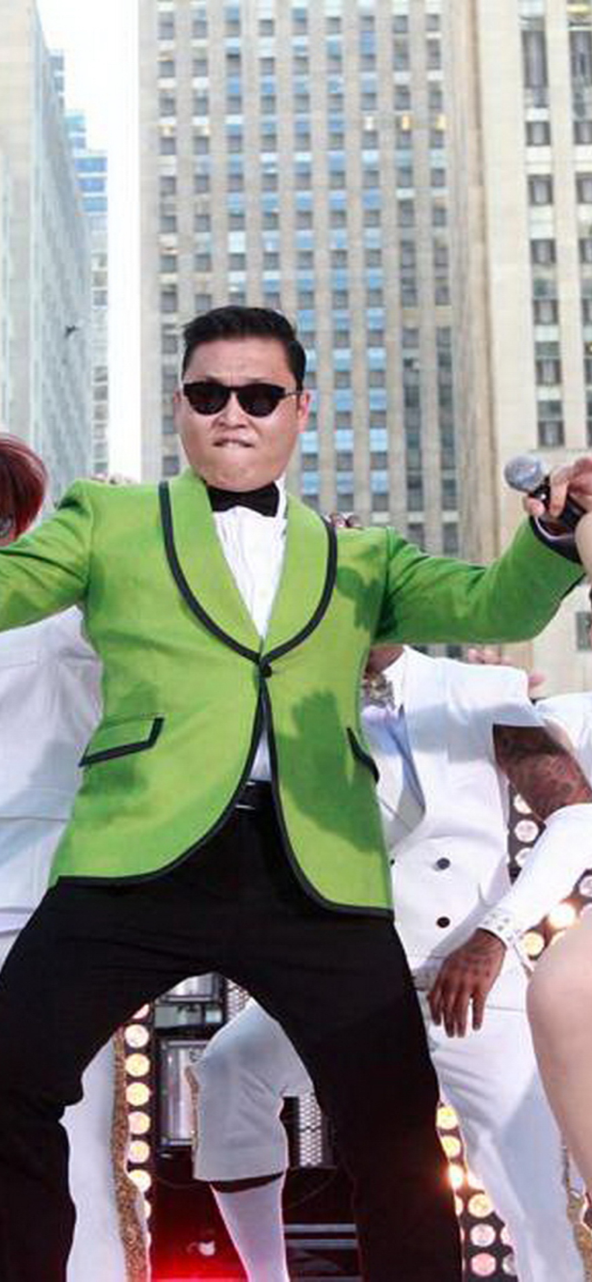 Fondo de pantalla Psy - Gangnam Style 1170x2532