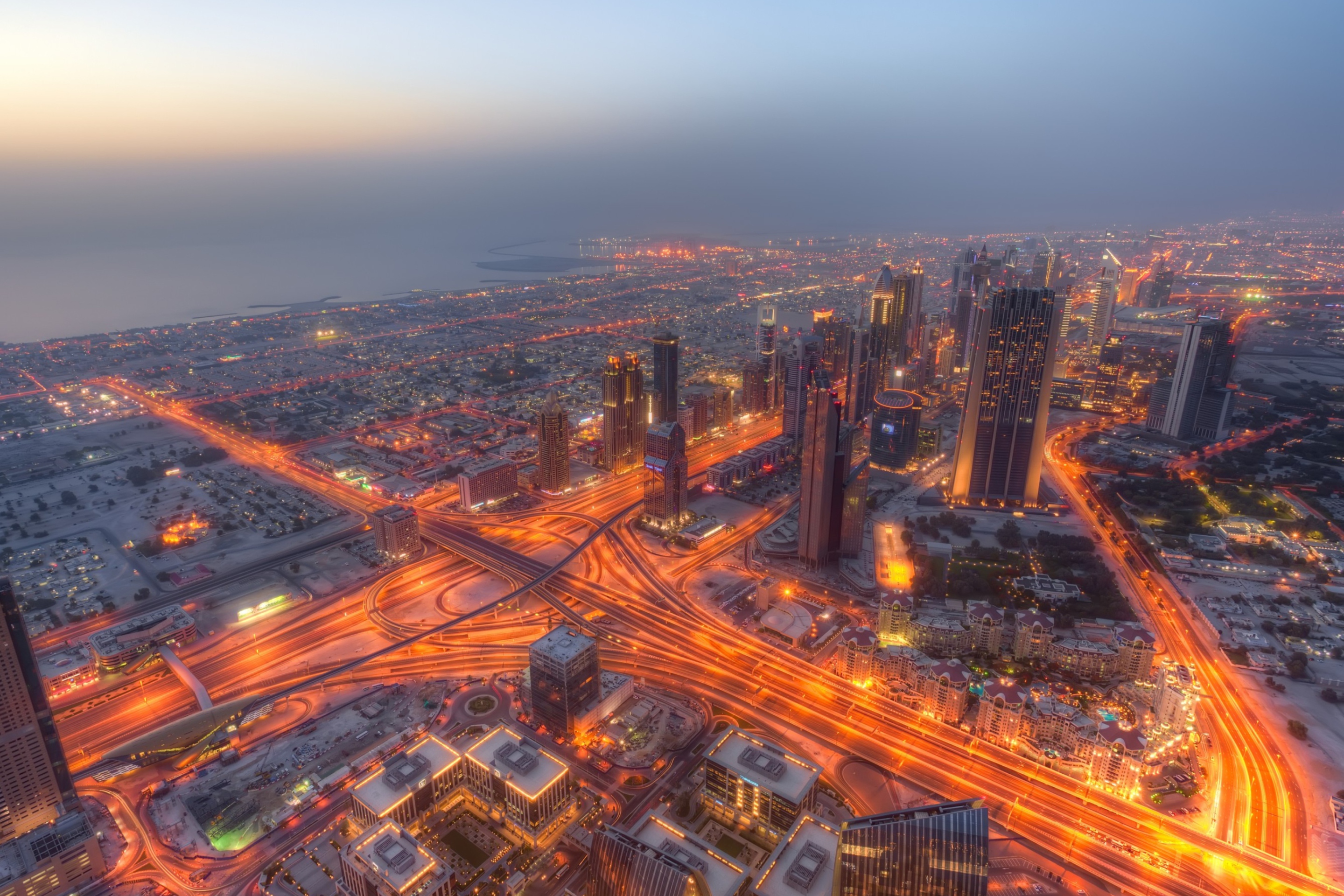 Sfondi Dubai City Lights 2880x1920