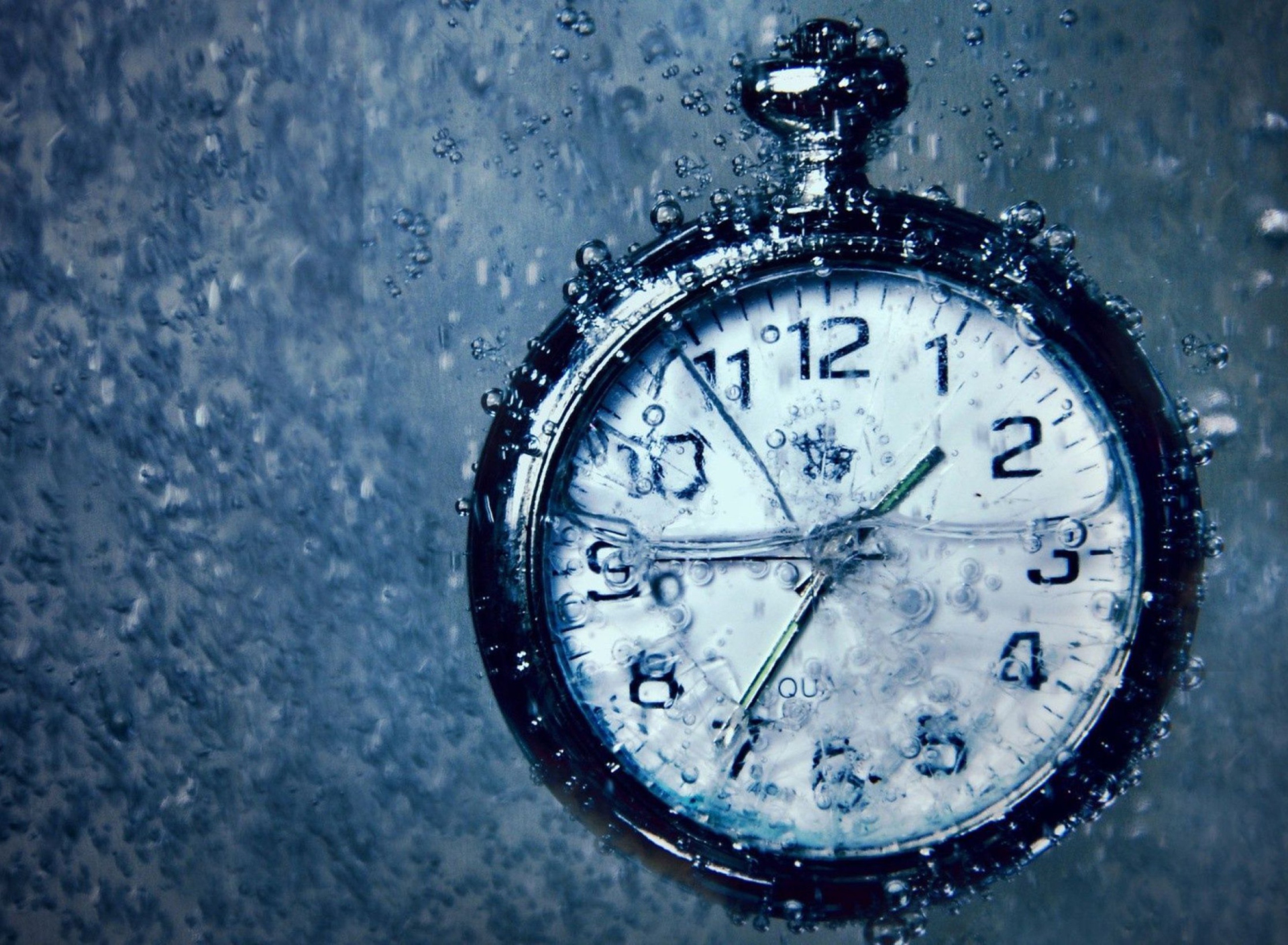 Frozen Time Clock wallpaper 1920x1408