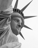 Fondo de pantalla Statue Of Liberty Closeup 128x160