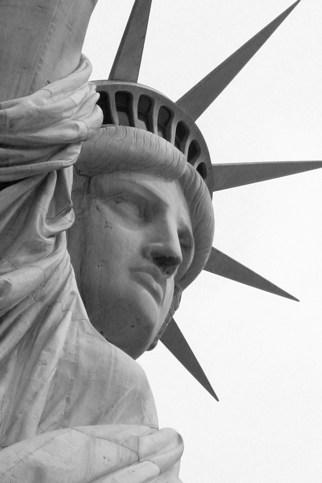 Statue Of Liberty Closeup wallpaper 640x960