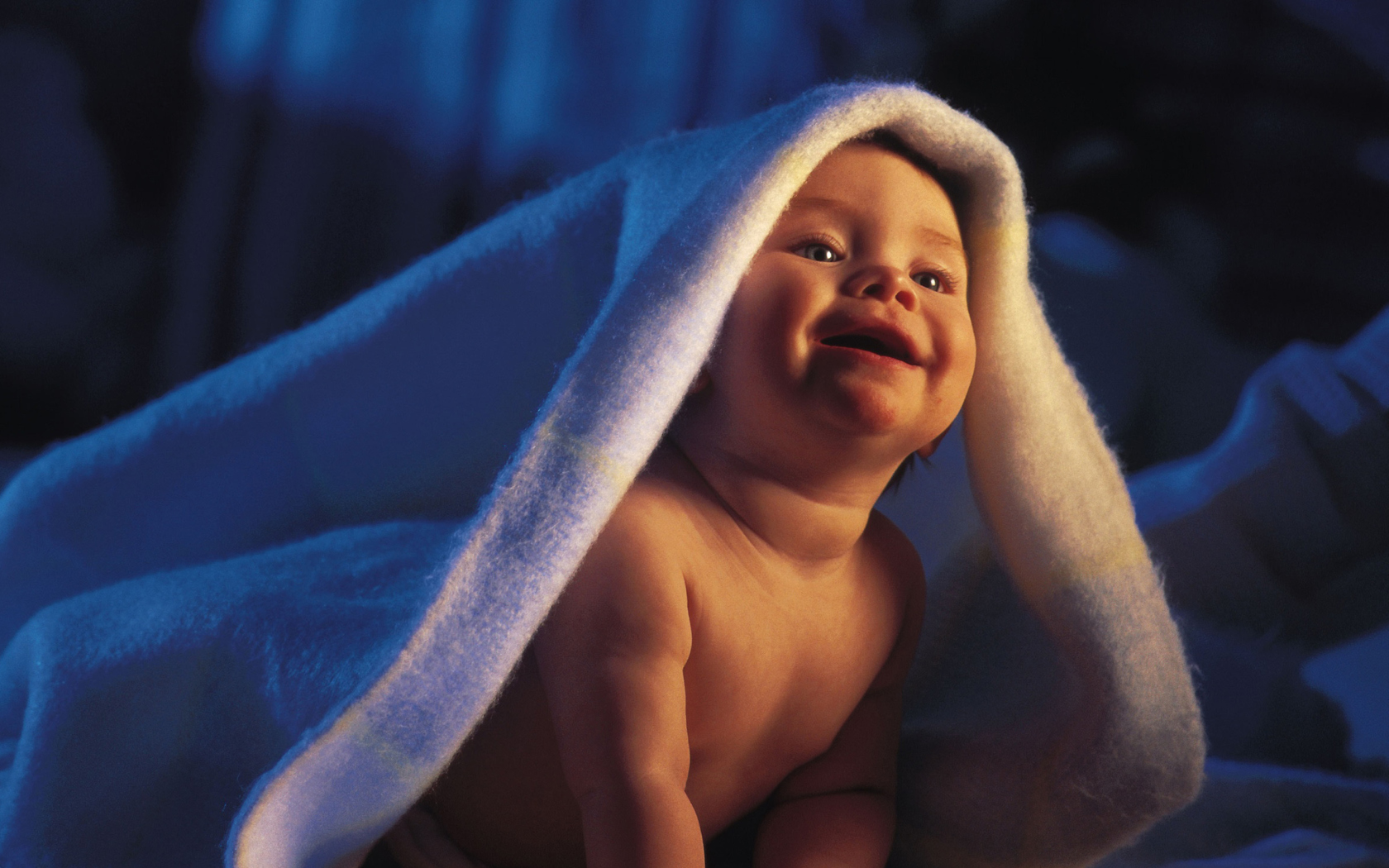 Das Smiling Baby Wallpaper 1680x1050