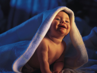 Smiling Baby wallpaper 320x240