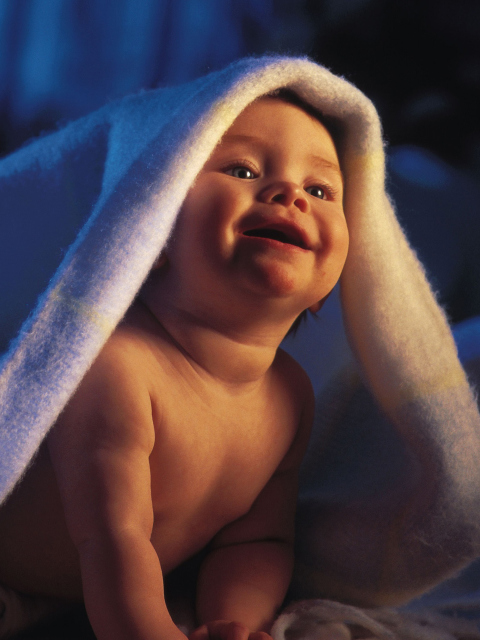 Smiling Baby wallpaper 480x640