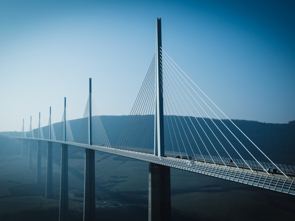 Viaduc De Millau France Bridge wallpaper 1024x768