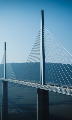 Screenshot №1 pro téma Viaduc De Millau France Bridge 240x400