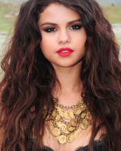 Обои Selena Gomez Red Lips 176x220