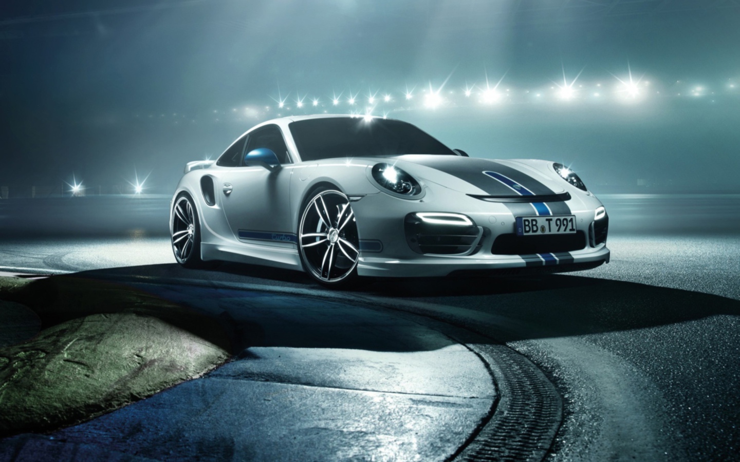 Screenshot №1 pro téma Porsche 911 Turbo 1440x900
