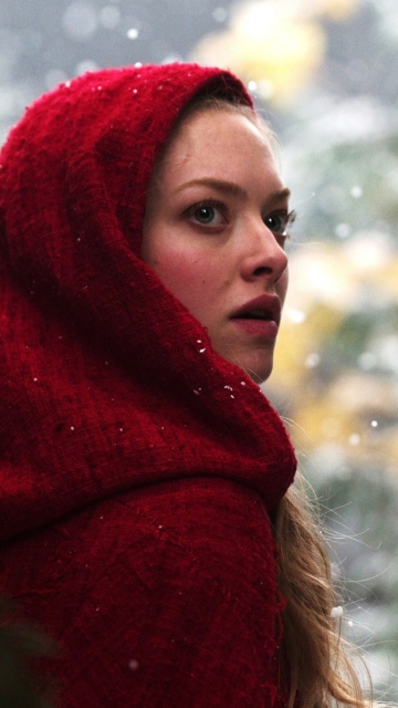 Обои Amanda Seyfried In Red Riding Hood 360x640