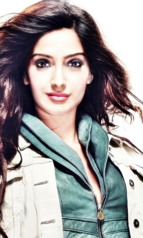 Sonam Kapor screenshot #1 480x800