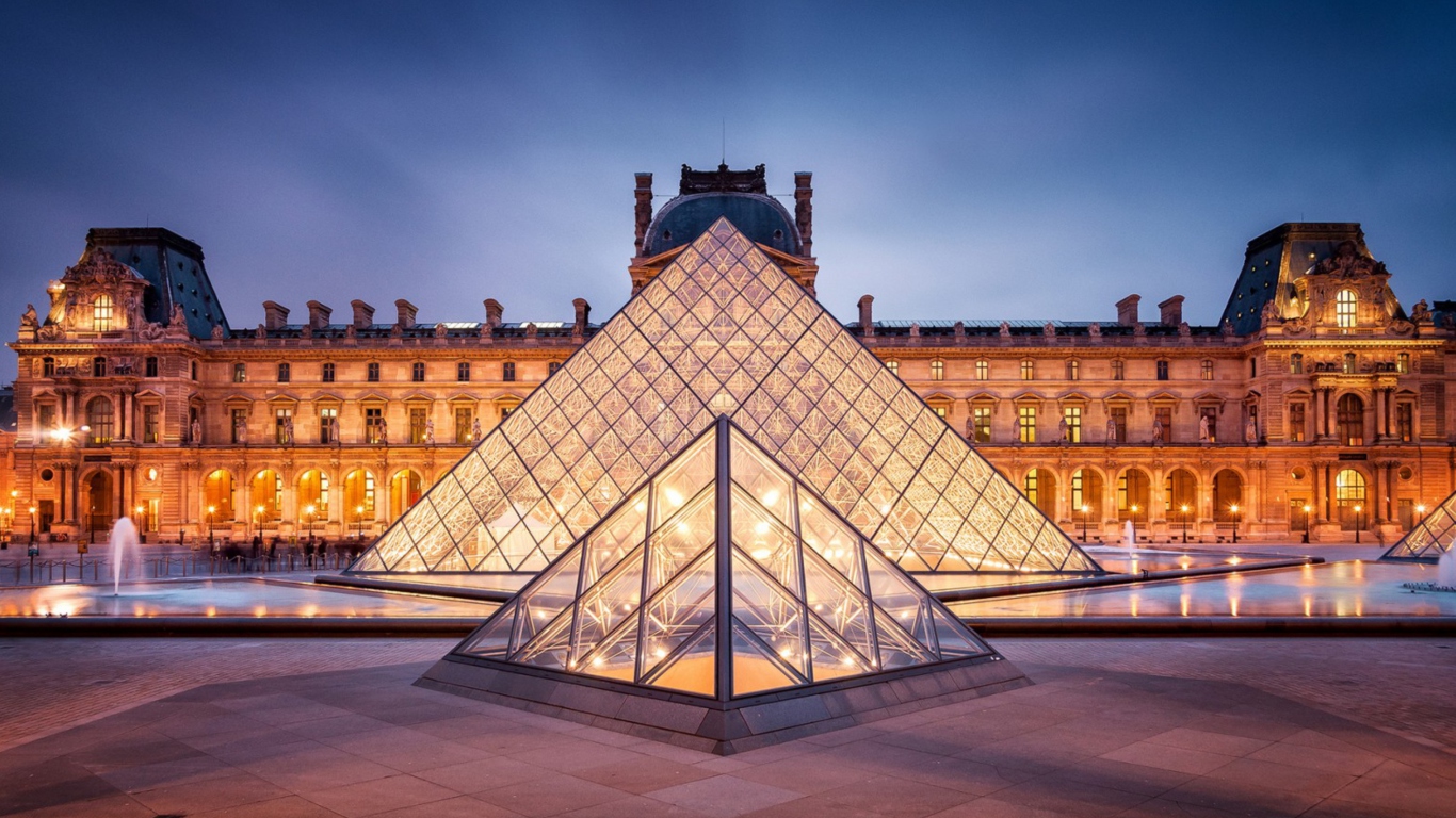 Louvre Paris wallpaper 1366x768