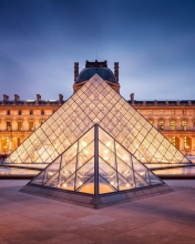 Das Louvre Paris Wallpaper 176x220