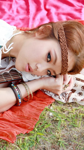 Girl with Guitar wallpaper 360x640