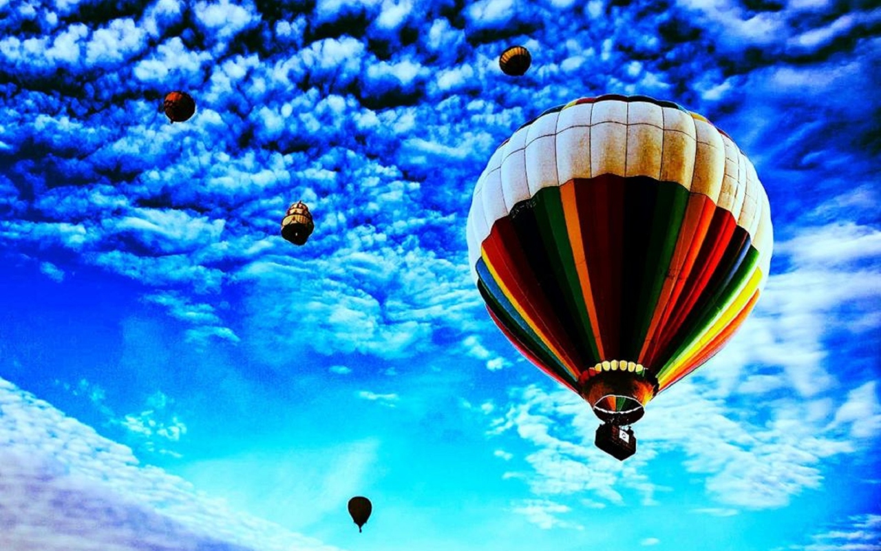 Das Balloons In Sky Wallpaper 1280x800