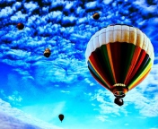 Das Balloons In Sky Wallpaper 176x144