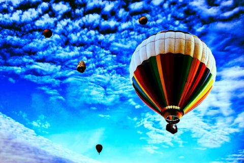 Balloons In Sky wallpaper 480x320