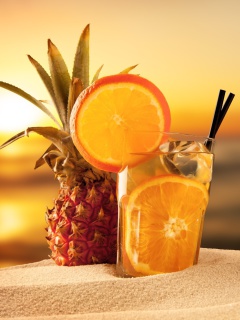 Обои Cocktail with Pineapple Juice 240x320