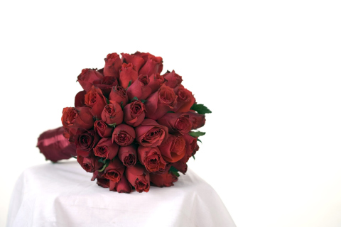 Red Rose Wedding Bouquet wallpaper 480x320