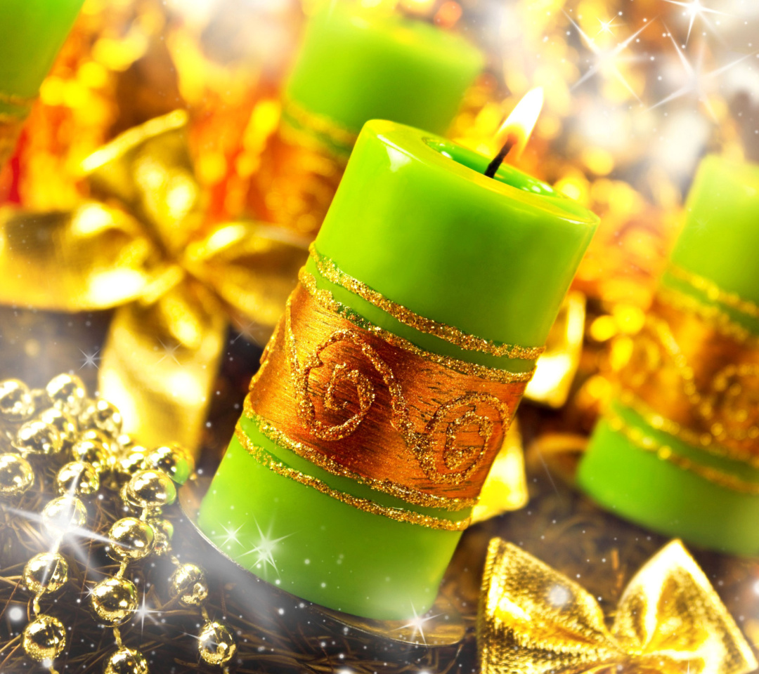 Das Christmas Candles & Accessories Wallpaper 1080x960