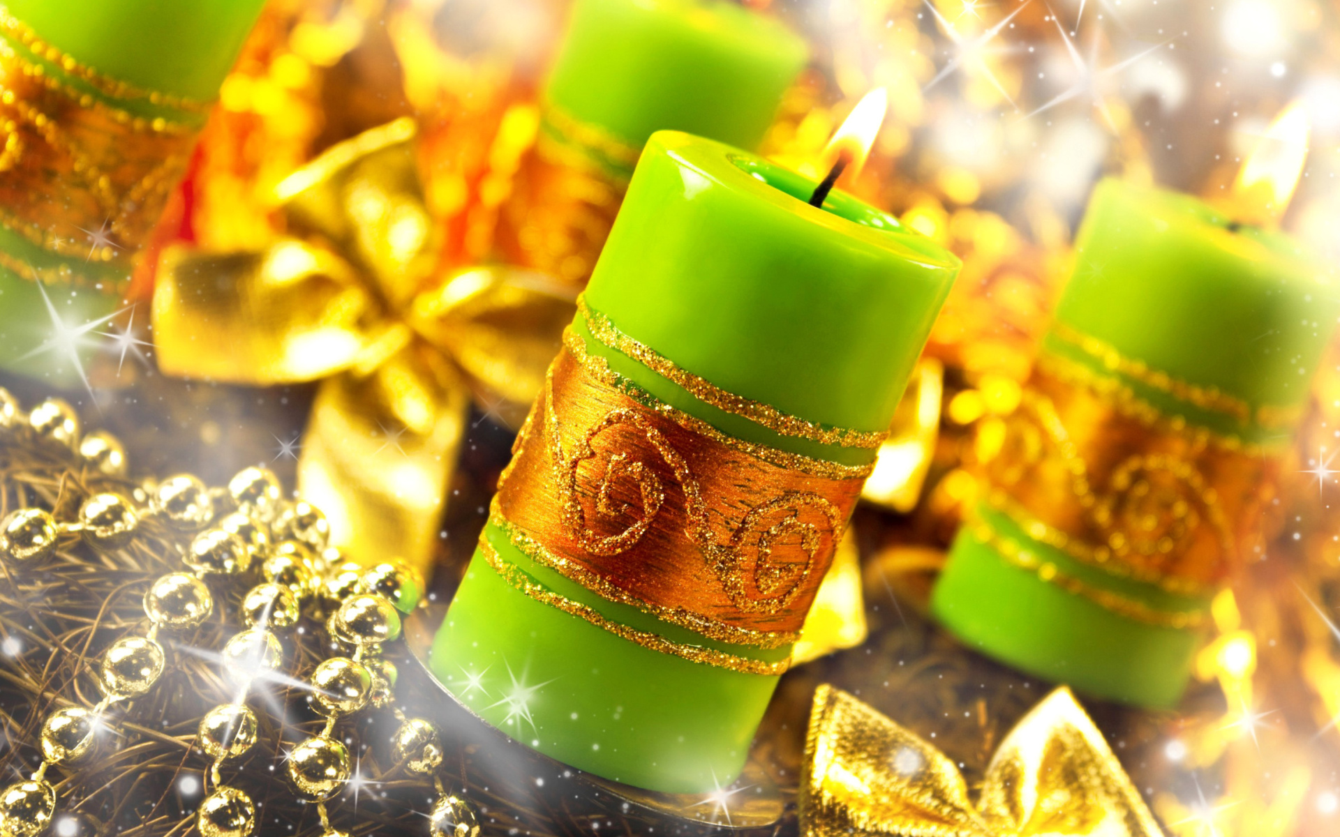 Sfondi Christmas Candles & Accessories 1920x1200