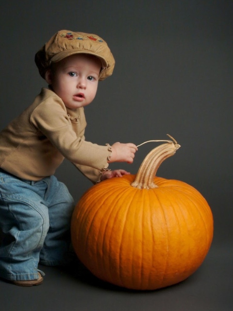 Cute Baby With Pumpkin wallpaper 480x640