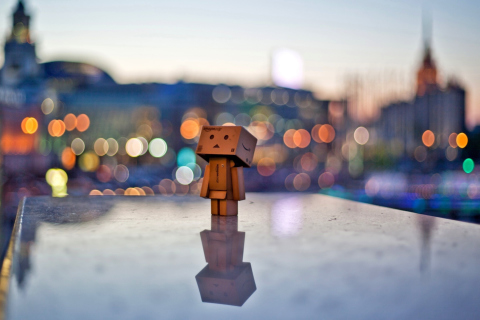 Das Danbo In The City Wallpaper 480x320