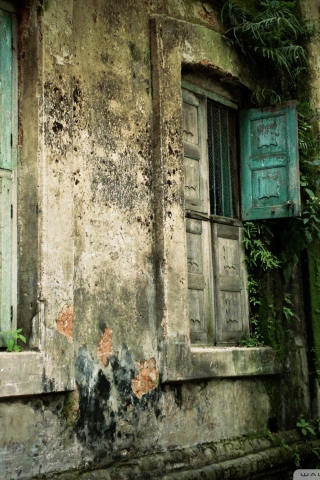 Old Town wallpaper 320x480