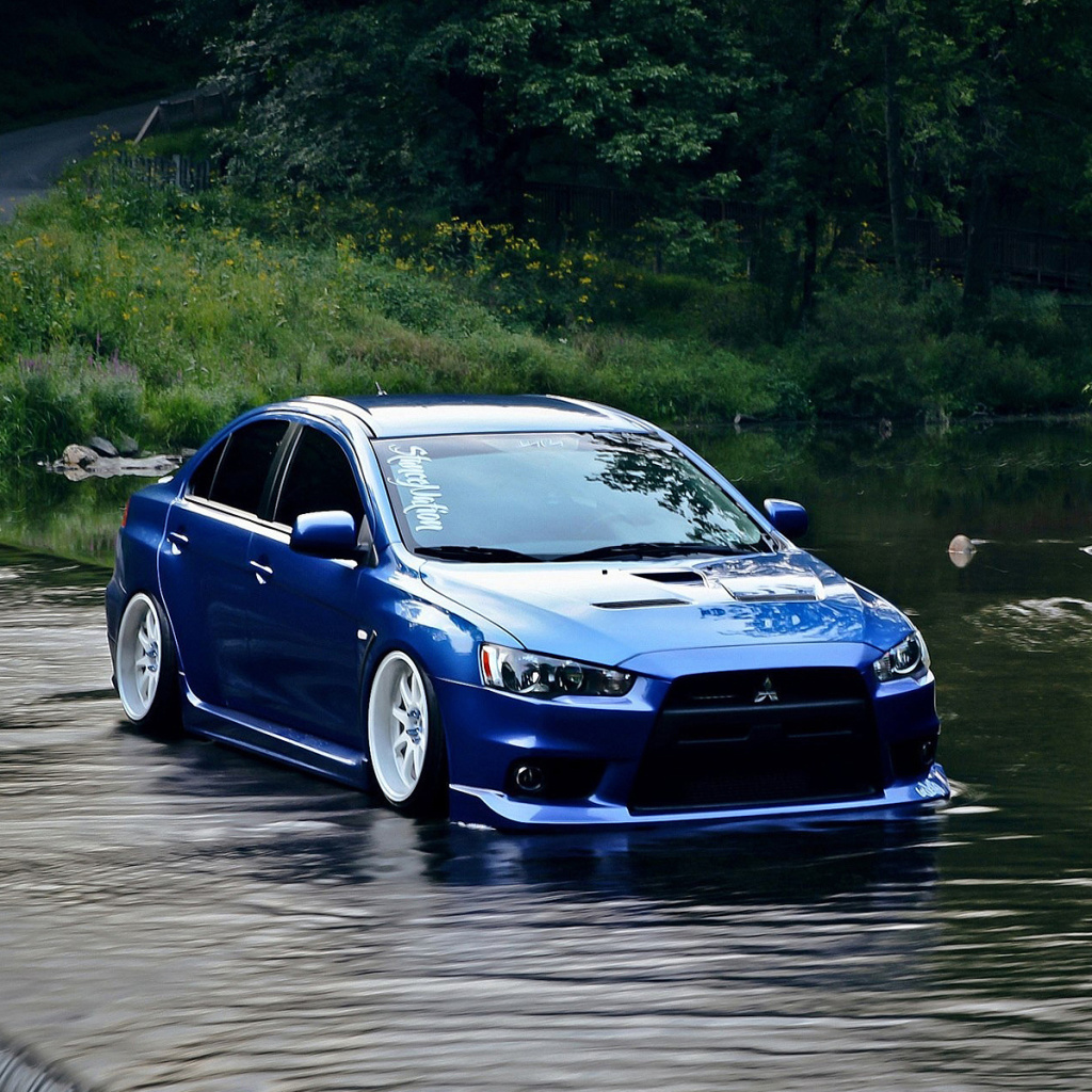 Mitsubishi Lancer Evolution X wallpaper 1024x1024