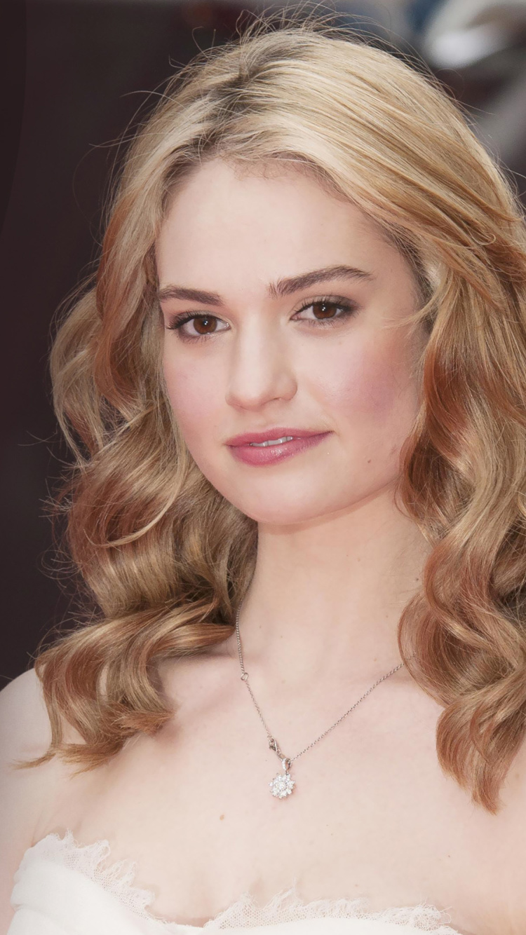 Screenshot №1 pro téma Lily James 750x1334