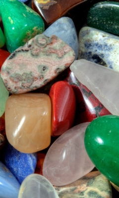 Fondo de pantalla Colorful Stones 240x400