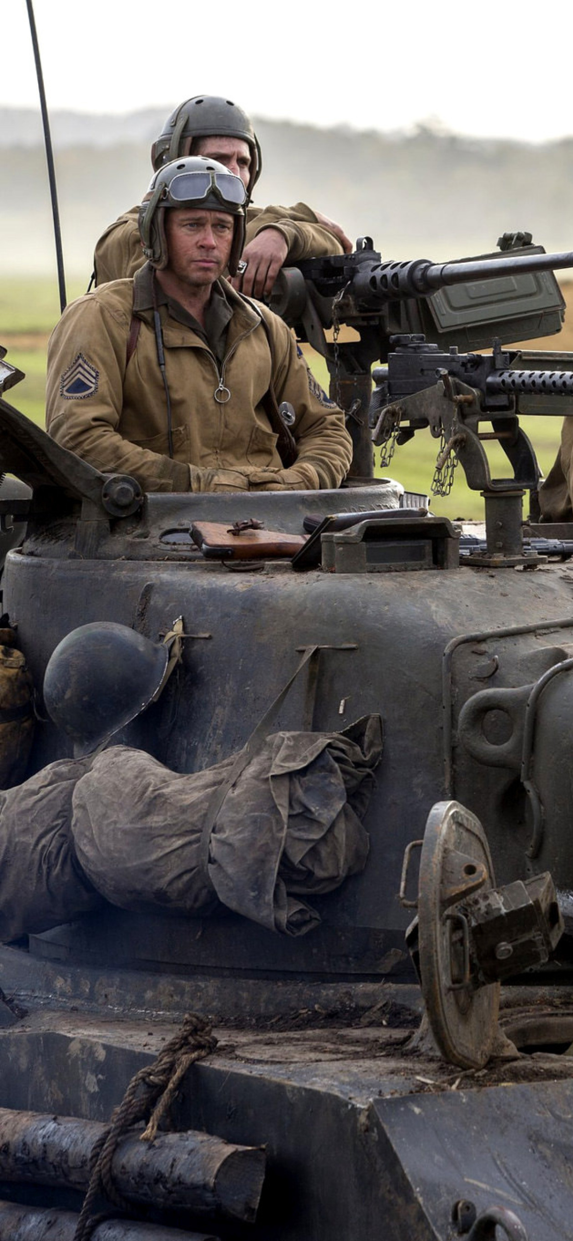 Brad Pitt in Army Film Fury screenshot #1 1170x2532