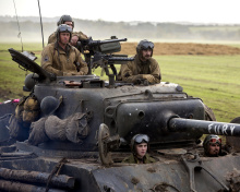 Sfondi Brad Pitt in Army Film Fury 220x176