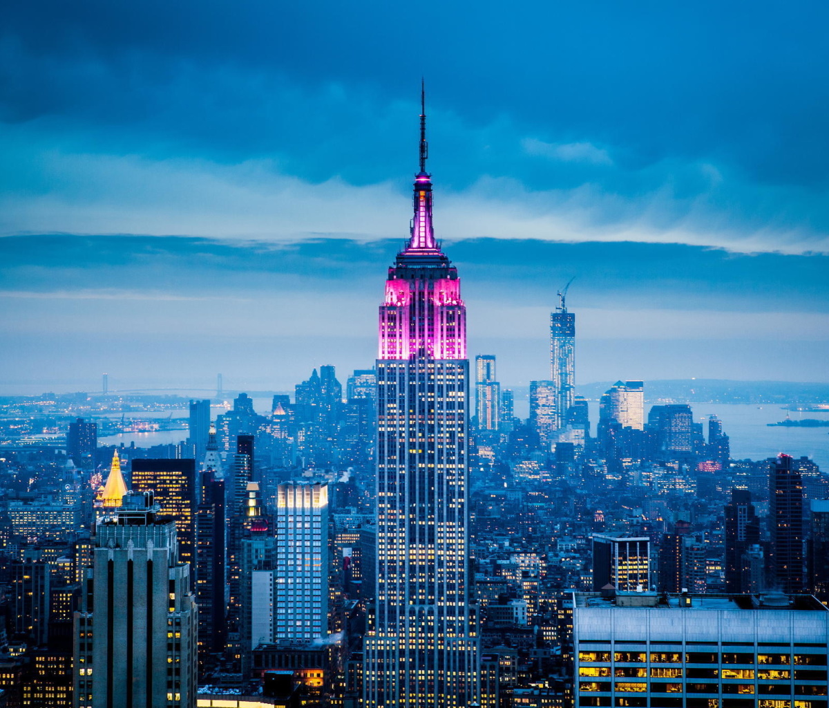 Das Empire State Building in New York Wallpaper 1200x1024