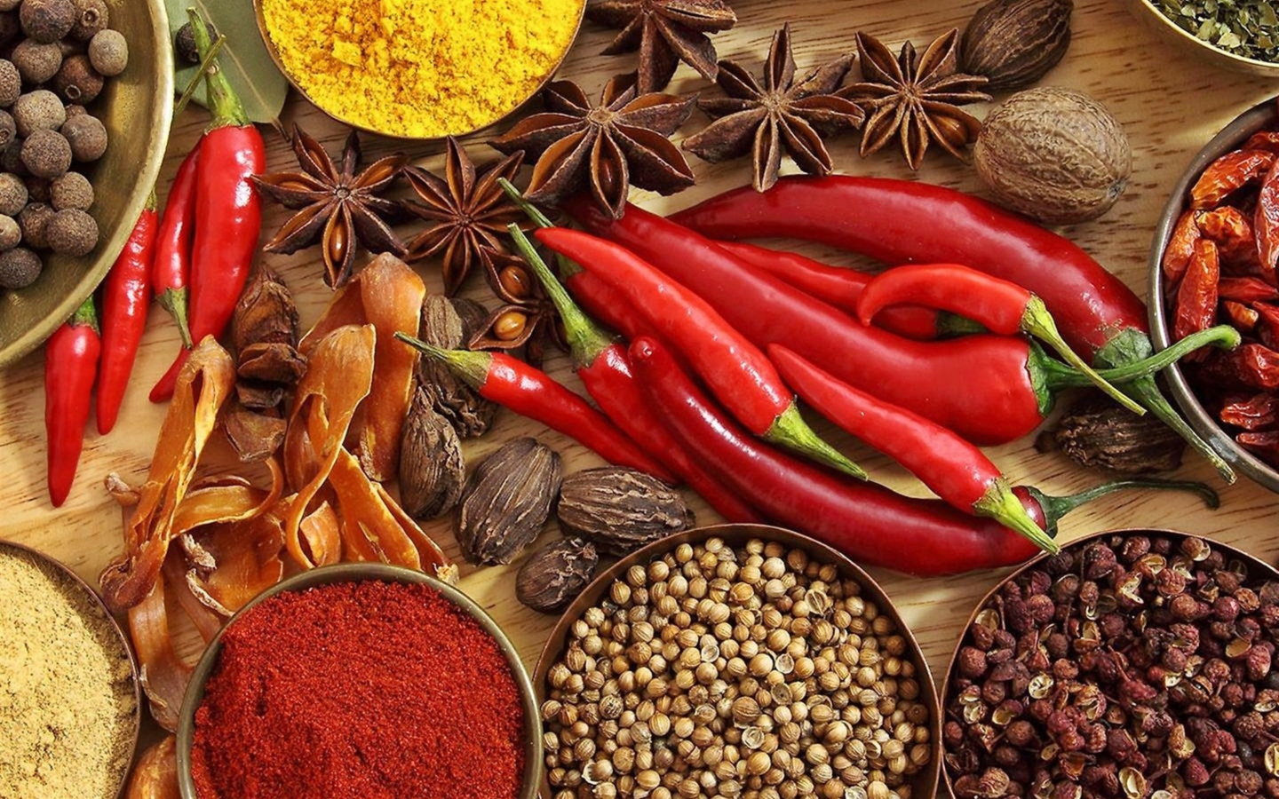 Fondo de pantalla Indian spices and curry 1440x900
