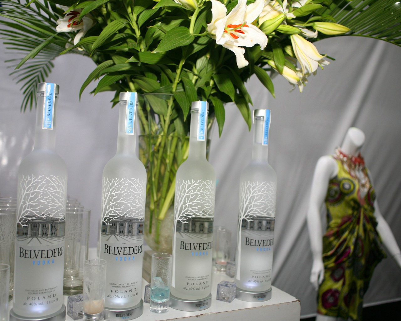 Обои Vodka Belvedere 1280x1024