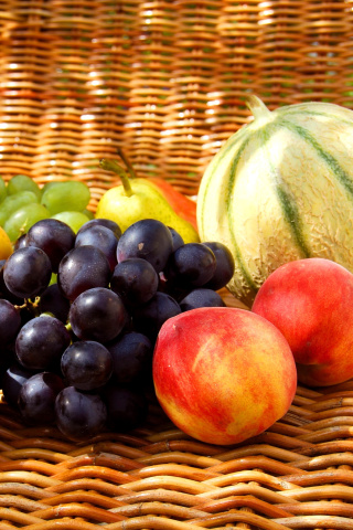 Screenshot №1 pro téma Melons, apricots, peaches, nectarines, grapes, pear 320x480