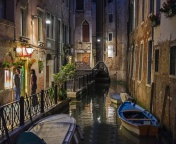 Das Night Venice Canals Wallpaper 176x144