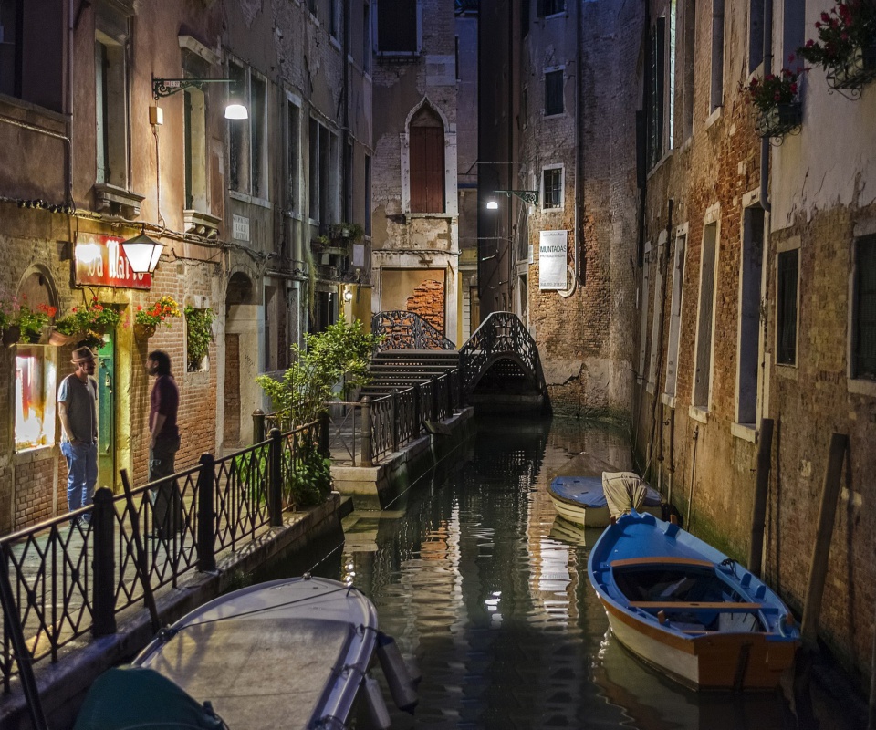 Das Night Venice Canals Wallpaper 960x800