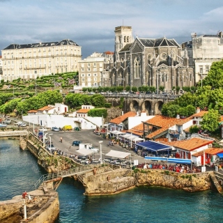 France Scenery Castle sfondi gratuiti per iPad 3