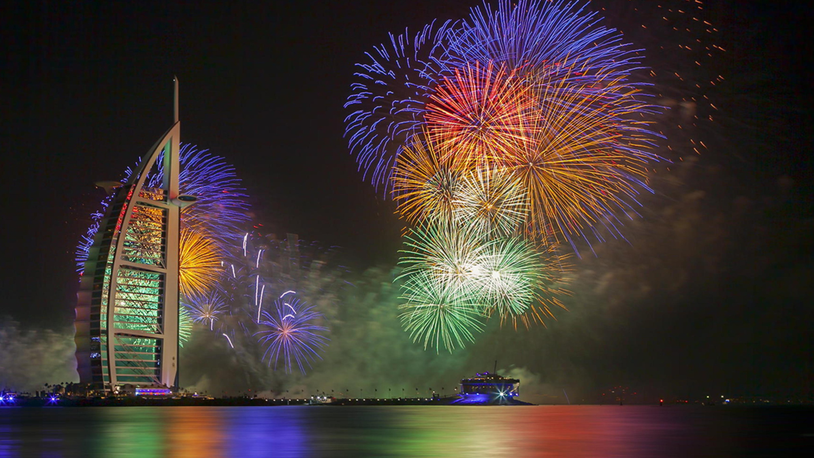 Fondo de pantalla Dubai Fireworks 1600x900