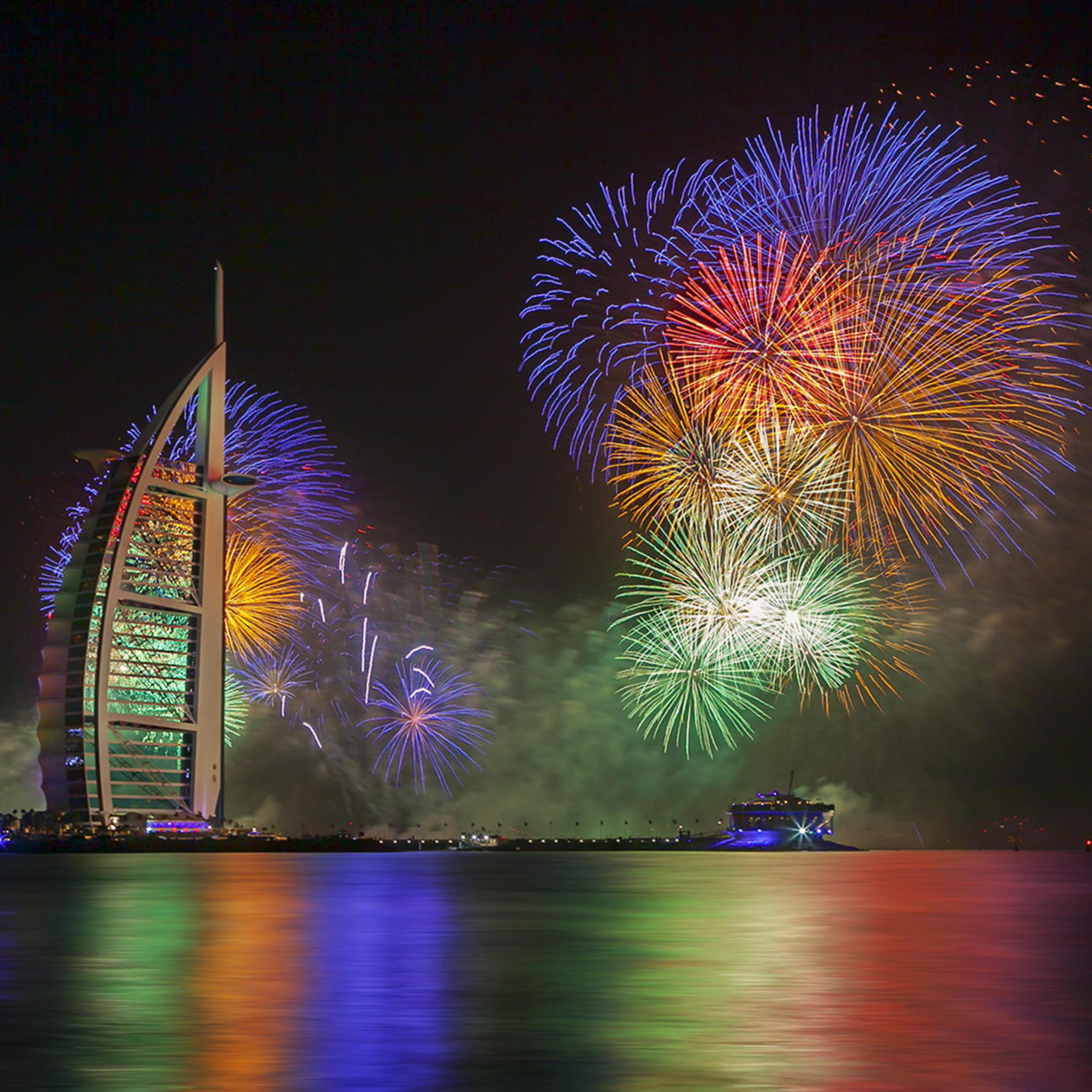 Sfondi Dubai Fireworks 2048x2048