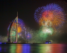 Dubai Fireworks wallpaper 220x176