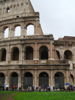 Das Colosseum - Rome, Italy Wallpaper 240x320