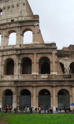 Das Colosseum - Rome, Italy Wallpaper 240x400