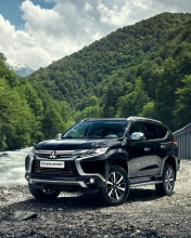 Das Mitsubishi Pajero Sport Wallpaper 176x220