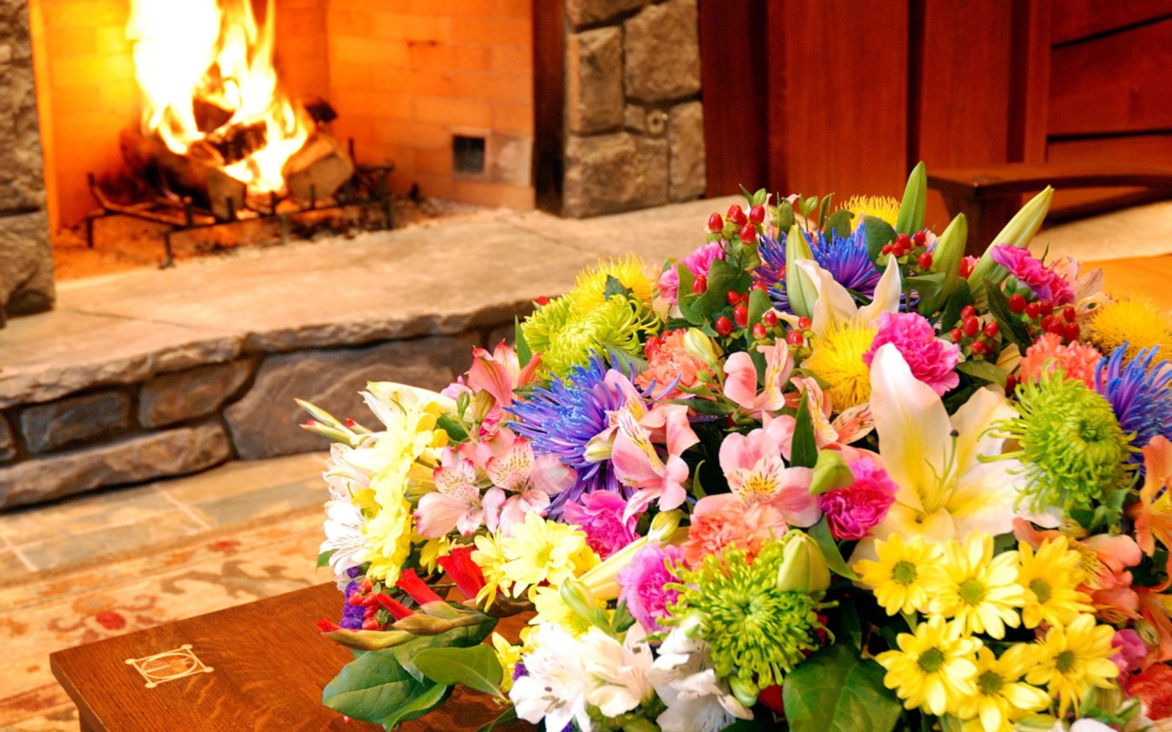 Bouquet Near Fireplace screenshot #1 1680x1050