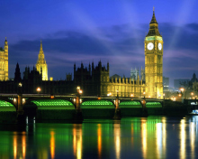 Das Palace Of Westminster At Night Wallpaper 220x176