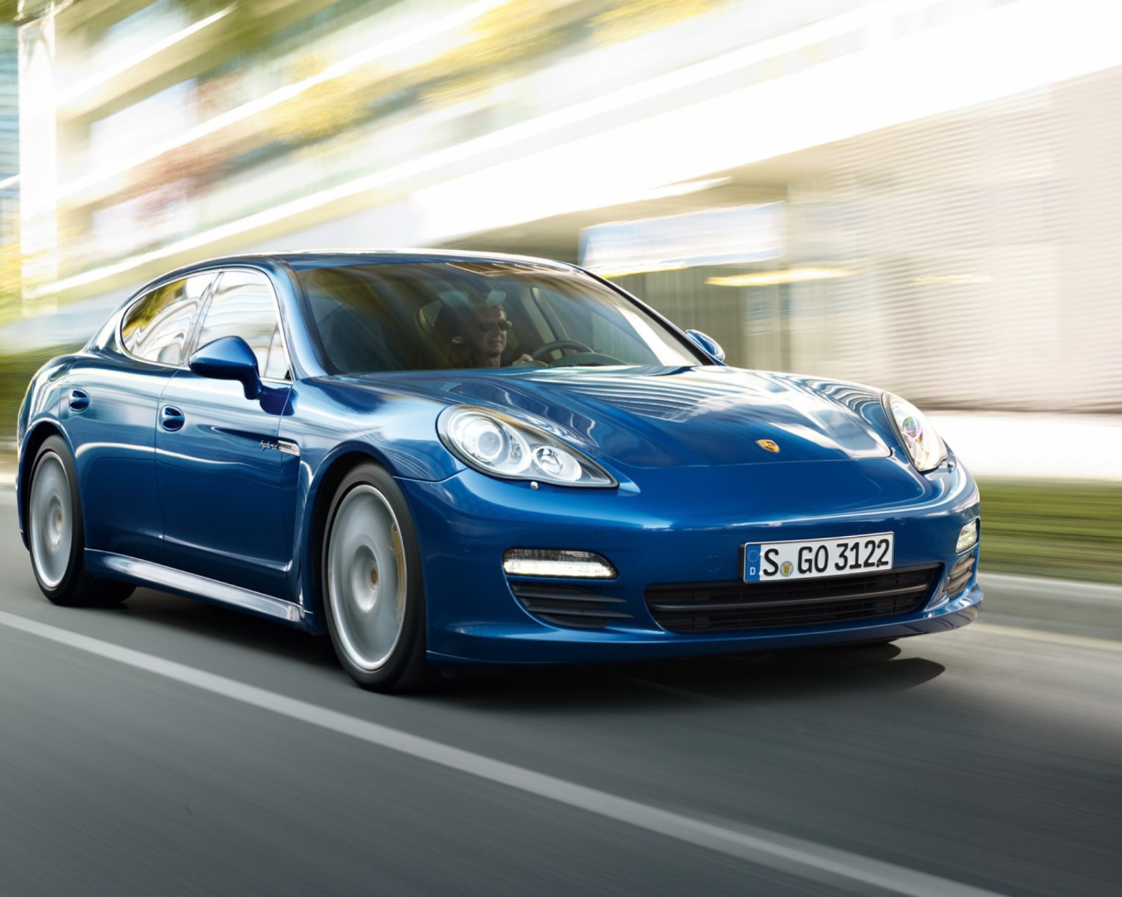 Porsche Panamera S Hybrid screenshot #1 1600x1280